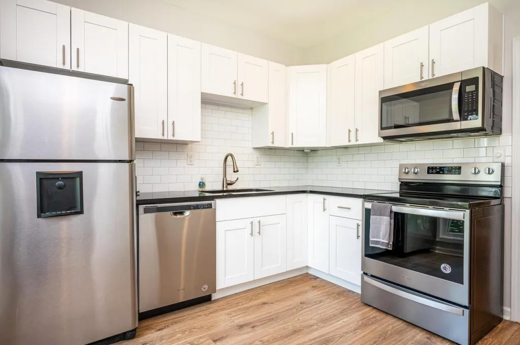 5405 Chemin De Vie Unit 5405, Atlanta, Georgia 30342, 2 Bedrooms Bedrooms, ,2 BathroomsBathrooms,Residential,Sold,5405 Chemin De Vie Unit 5405,6884691