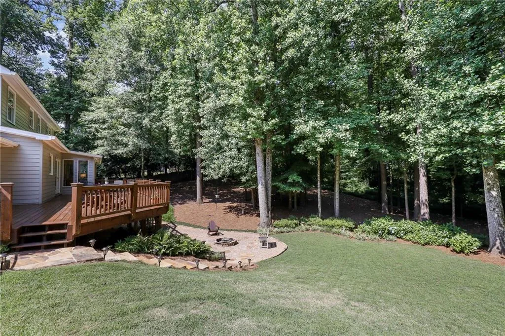 6358 Mountain Brook Way, Sandy Springs, Georgia 30328, 4 Bedrooms Bedrooms, ,2 BathroomsBathrooms,Residential,Sold,6358 Mountain Brook Way,6900049