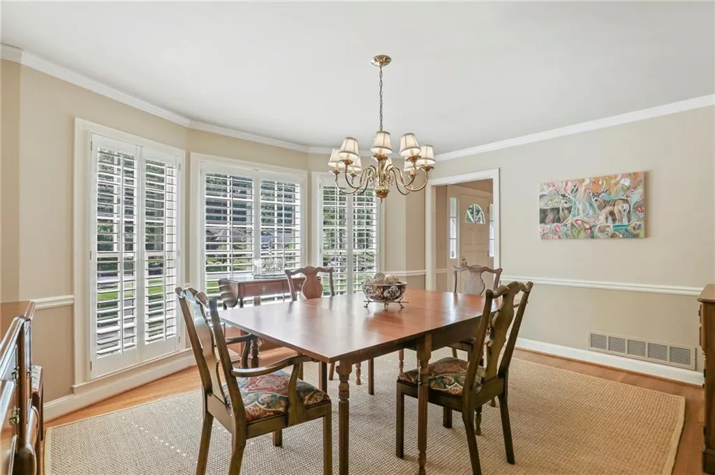 6358 Mountain Brook Way, Sandy Springs, Georgia 30328, 4 Bedrooms Bedrooms, ,2 BathroomsBathrooms,Residential,Sold,6358 Mountain Brook Way,6900049
