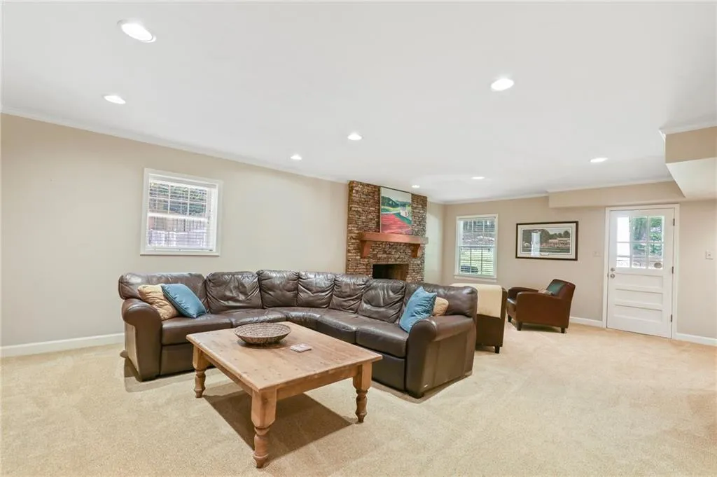 6358 Mountain Brook Way, Sandy Springs, Georgia 30328, 4 Bedrooms Bedrooms, ,2 BathroomsBathrooms,Residential,Sold,6358 Mountain Brook Way,6900049