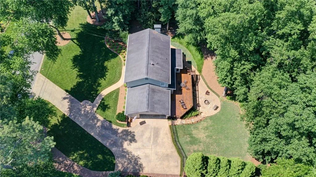 6358 Mountain Brook Way, Sandy Springs, Georgia 30328, 4 Bedrooms Bedrooms, ,2 BathroomsBathrooms,Residential,Sold,6358 Mountain Brook Way,6900049