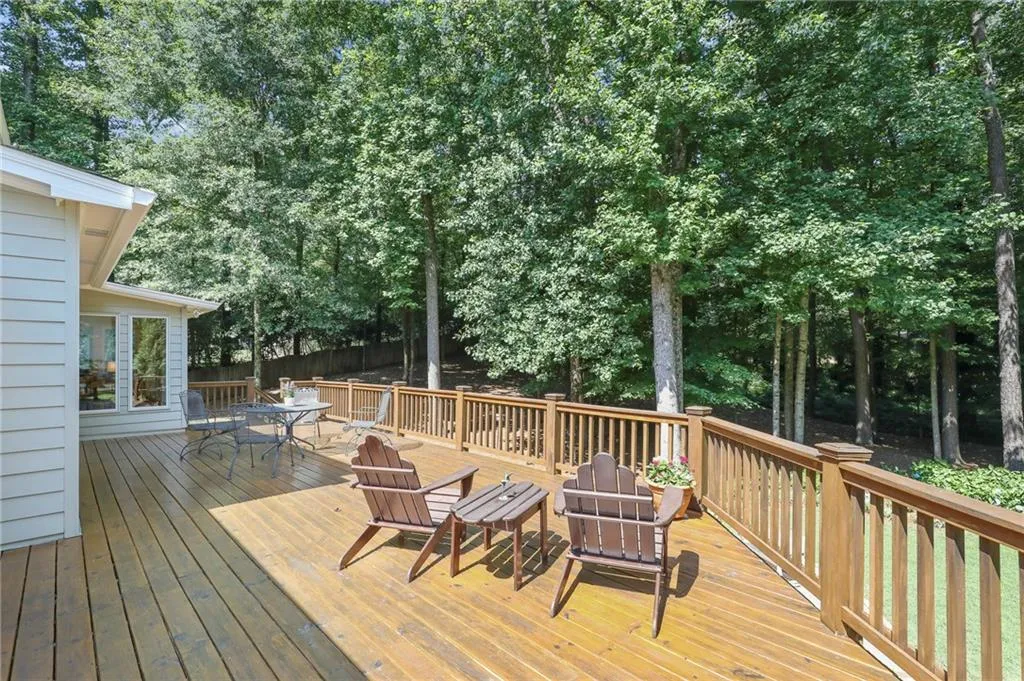 6358 Mountain Brook Way, Sandy Springs, Georgia 30328, 4 Bedrooms Bedrooms, ,2 BathroomsBathrooms,Residential,Sold,6358 Mountain Brook Way,6900049