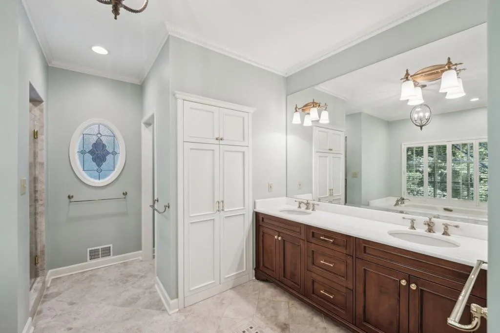 2030 Old Dominion Road, Sandy Springs, Georgia 30350, 5 Bedrooms Bedrooms, ,4 BathroomsBathrooms,Residential,Sold,2030 Old Dominion Road,7469811