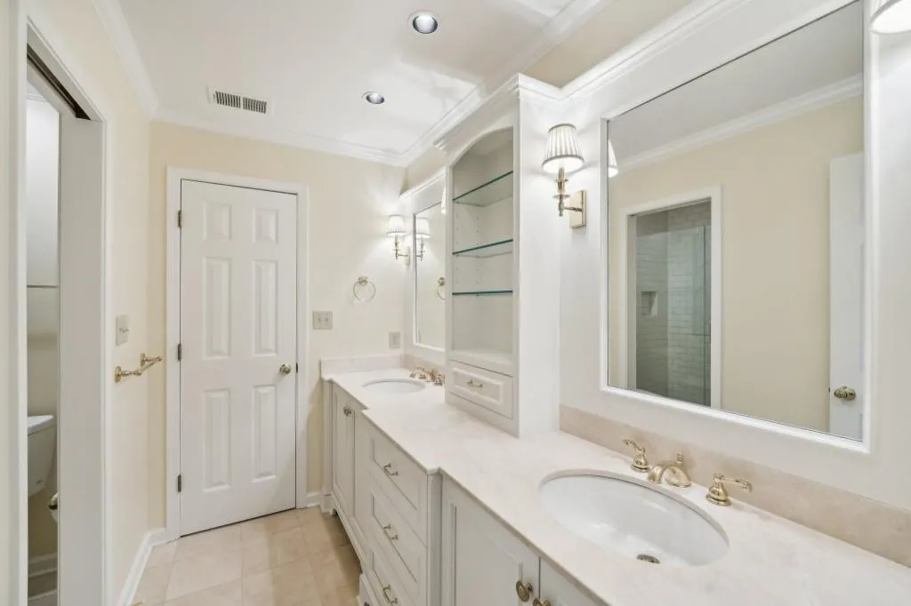 2030 Old Dominion Road, Sandy Springs, Georgia 30350, 5 Bedrooms Bedrooms, ,4 BathroomsBathrooms,Residential,Sold,2030 Old Dominion Road,7469811