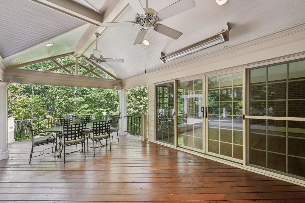 2030 Old Dominion Road, Sandy Springs, Georgia 30350, 5 Bedrooms Bedrooms, ,4 BathroomsBathrooms,Residential,Sold,2030 Old Dominion Road,7469811