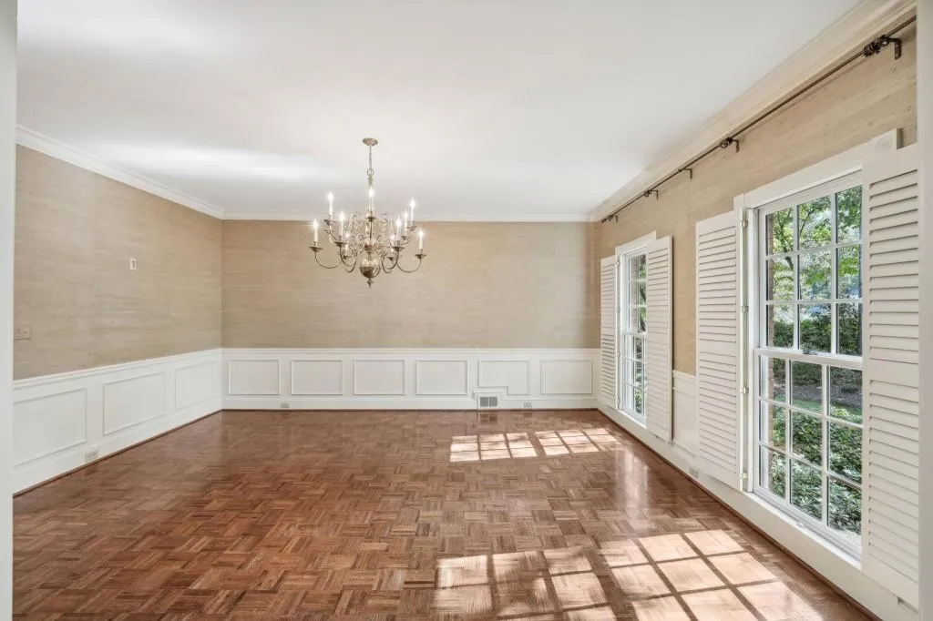 2030 Old Dominion Road, Sandy Springs, Georgia 30350, 5 Bedrooms Bedrooms, ,4 BathroomsBathrooms,Residential,Sold,2030 Old Dominion Road,7469811