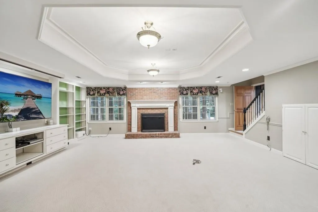 2030 Old Dominion Road, Sandy Springs, Georgia 30350, 5 Bedrooms Bedrooms, ,4 BathroomsBathrooms,Residential,Sold,2030 Old Dominion Road,7469811