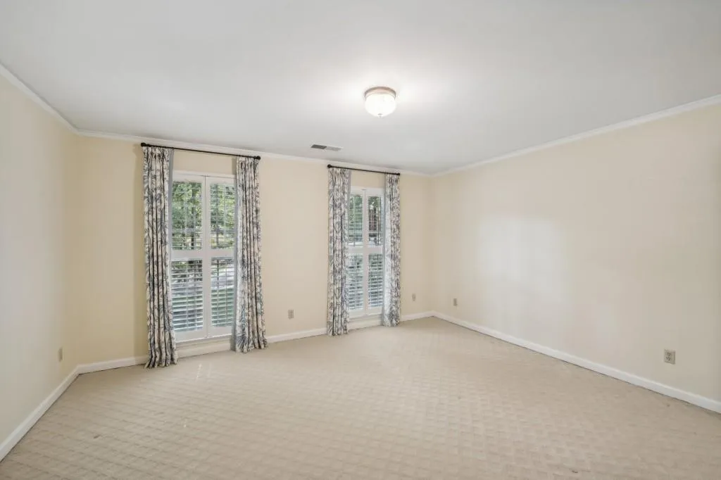 2030 Old Dominion Road, Sandy Springs, Georgia 30350, 5 Bedrooms Bedrooms, ,4 BathroomsBathrooms,Residential,Sold,2030 Old Dominion Road,7469811