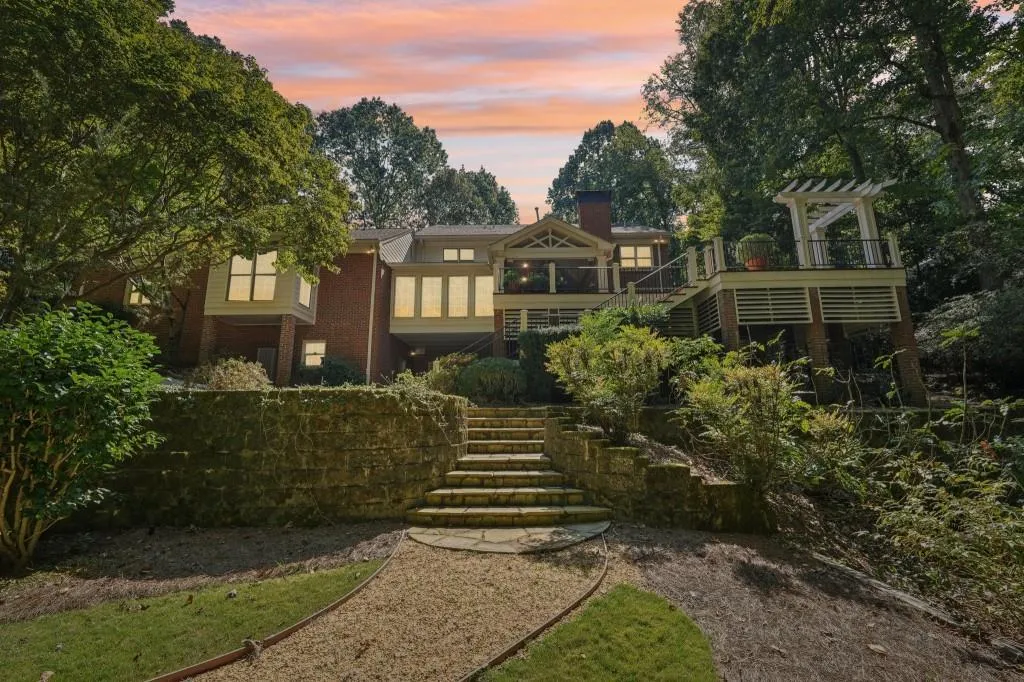 2030 Old Dominion Road, Sandy Springs, Georgia 30350, 5 Bedrooms Bedrooms, ,4 BathroomsBathrooms,Residential,Sold,2030 Old Dominion Road,7469811