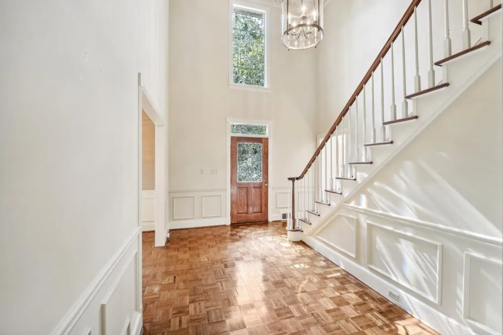 2030 Old Dominion Road, Sandy Springs, Georgia 30350, 5 Bedrooms Bedrooms, ,4 BathroomsBathrooms,Residential,Sold,2030 Old Dominion Road,7469811