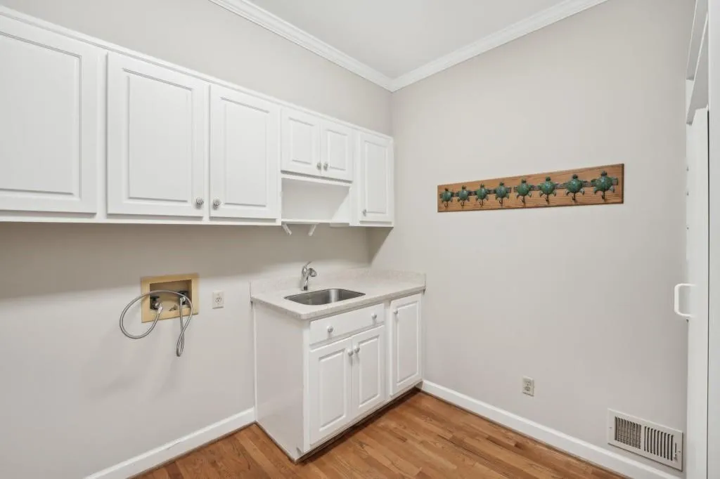 2030 Old Dominion Road, Sandy Springs, Georgia 30350, 5 Bedrooms Bedrooms, ,4 BathroomsBathrooms,Residential,Sold,2030 Old Dominion Road,7469811