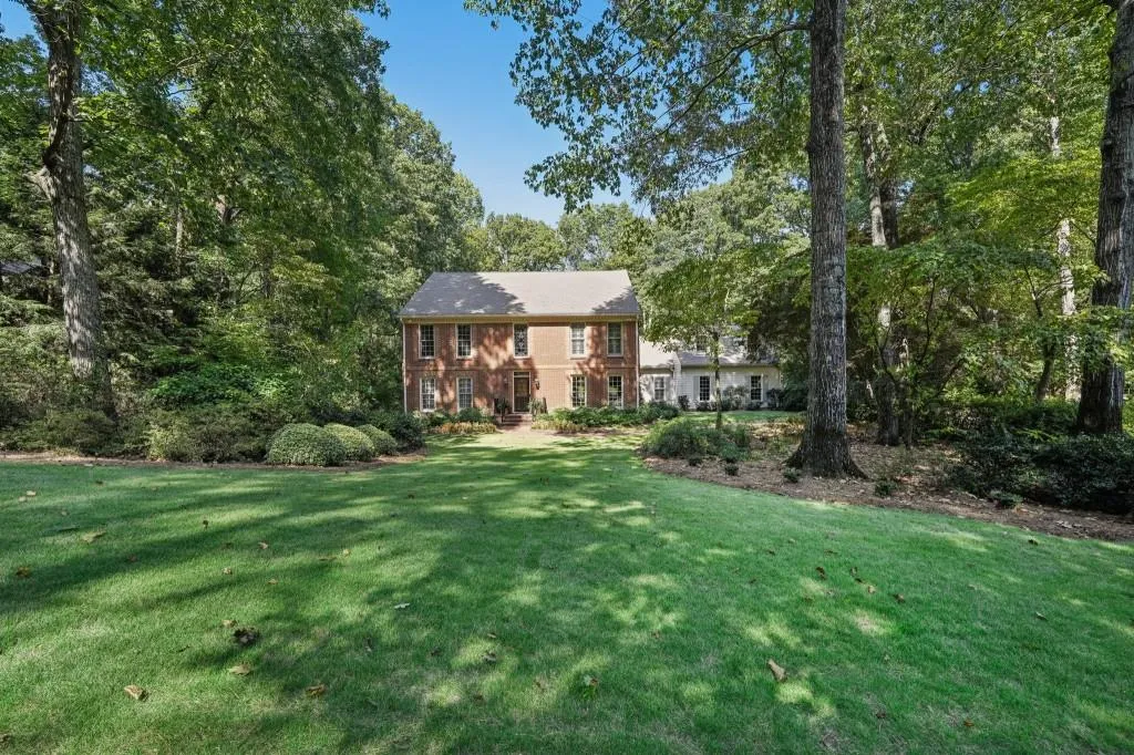2030 Old Dominion Road, Sandy Springs, Georgia 30350, 5 Bedrooms Bedrooms, ,4 BathroomsBathrooms,Residential,Sold,2030 Old Dominion Road,7469811