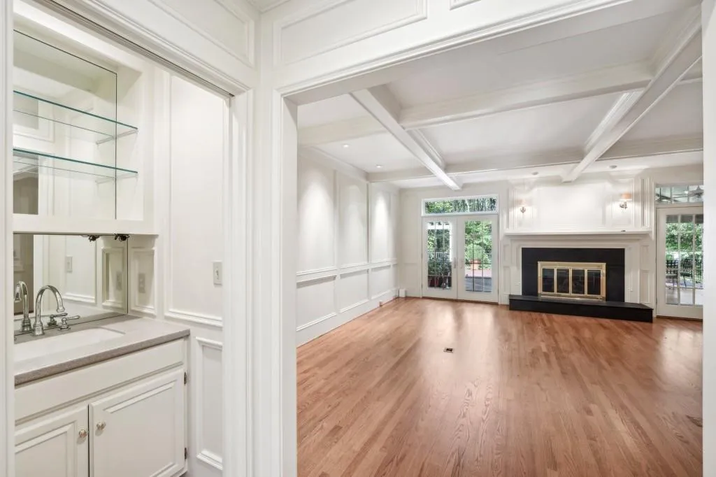 2030 Old Dominion Road, Sandy Springs, Georgia 30350, 5 Bedrooms Bedrooms, ,4 BathroomsBathrooms,Residential,Sold,2030 Old Dominion Road,7469811