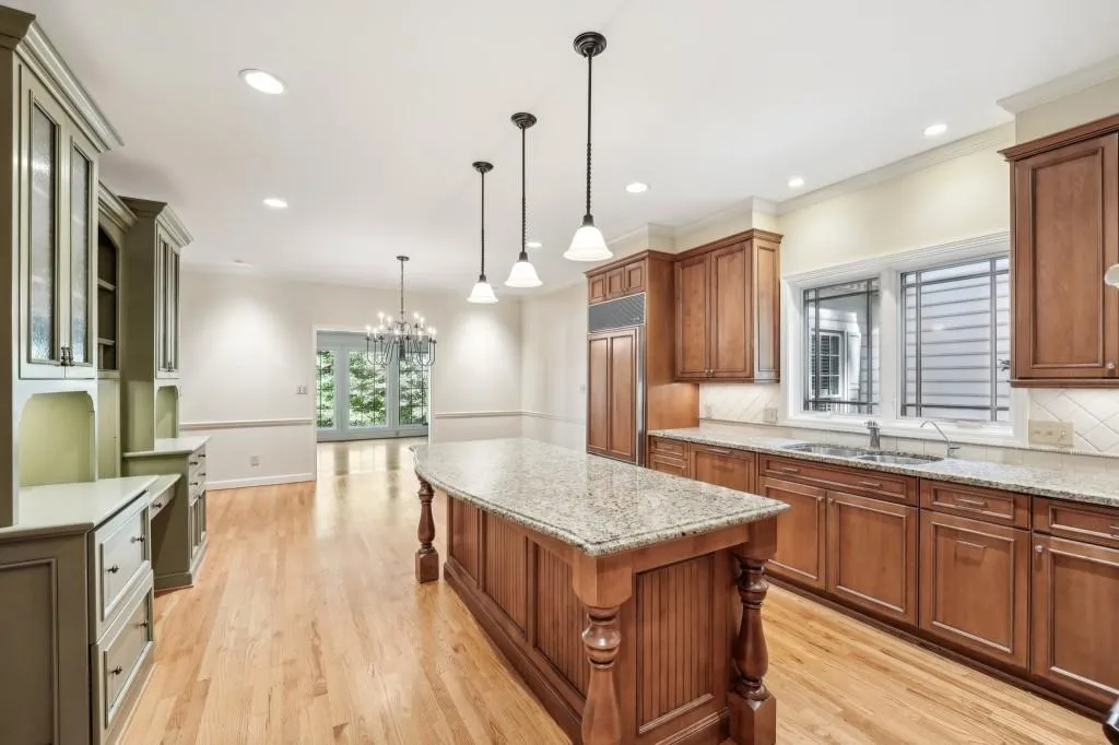 2030 Old Dominion Road, Sandy Springs, Georgia 30350, 5 Bedrooms Bedrooms, ,4 BathroomsBathrooms,Residential,Sold,2030 Old Dominion Road,7469811