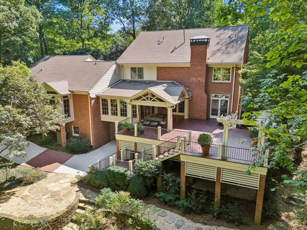 2030 Old Dominion Road, Sandy Springs, Georgia 30350, 5 Bedrooms Bedrooms, ,4 BathroomsBathrooms,Residential,Sold,2030 Old Dominion Road,7469811