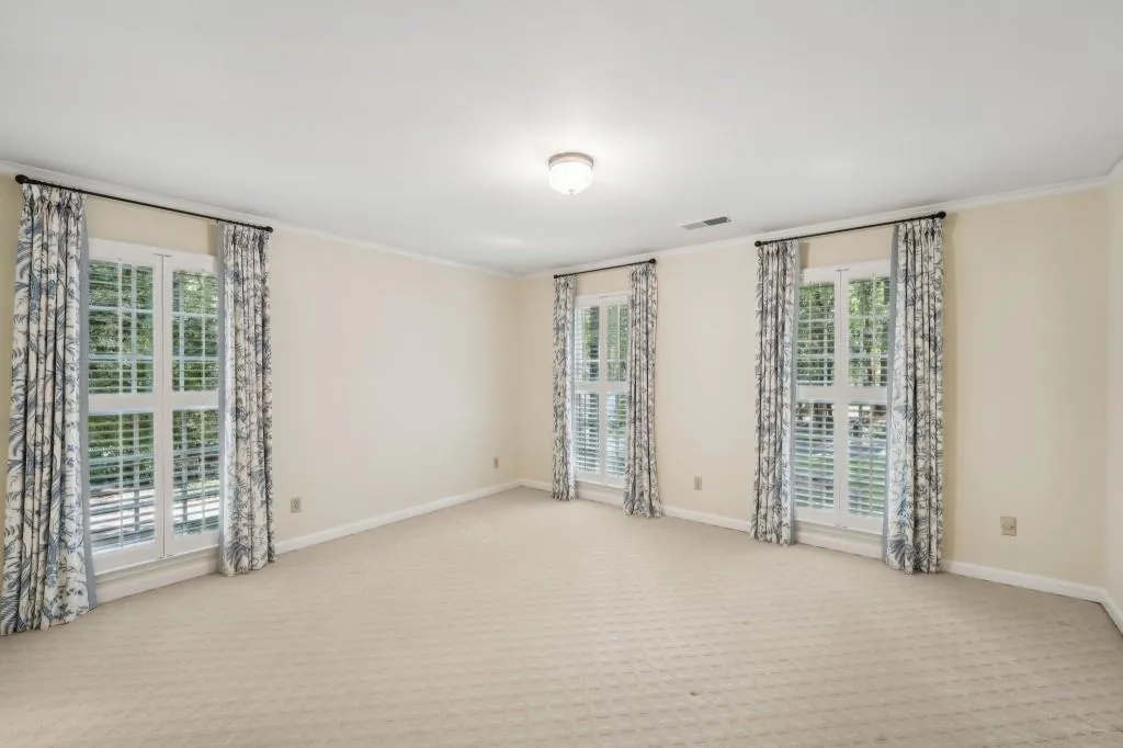 2030 Old Dominion Road, Sandy Springs, Georgia 30350, 5 Bedrooms Bedrooms, ,4 BathroomsBathrooms,Residential,Sold,2030 Old Dominion Road,7469811