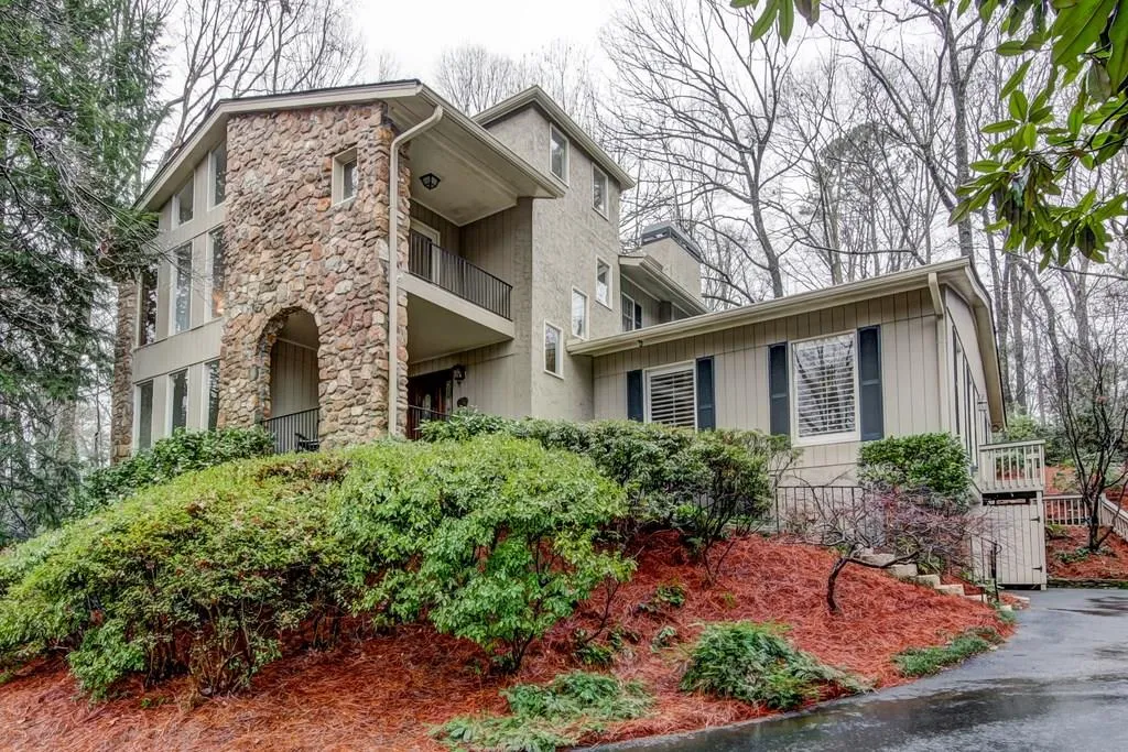 7565 Ball Mill Road, Sandy Springs, Georgia 30350, 4 Bedrooms Bedrooms, ,3 BathroomsBathrooms,Residential,Sold,7565 Ball Mill Road,6115796