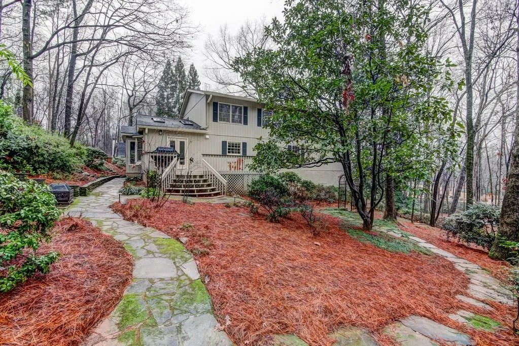 7565 Ball Mill Road, Sandy Springs, Georgia 30350, 4 Bedrooms Bedrooms, ,3 BathroomsBathrooms,Residential,Sold,7565 Ball Mill Road,6115796