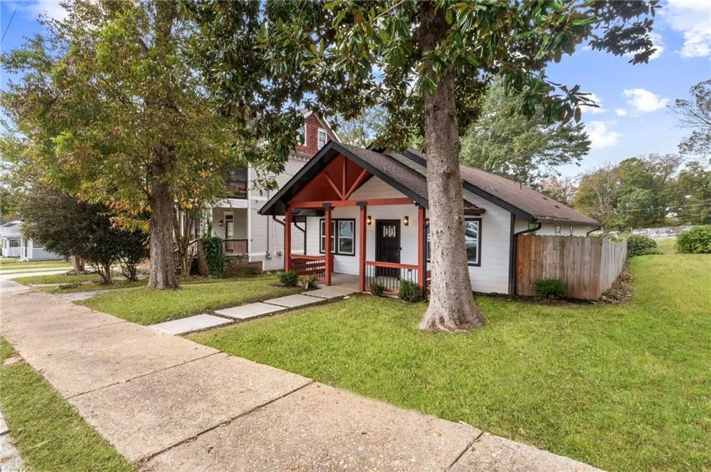 Bungalow-style home with a porch