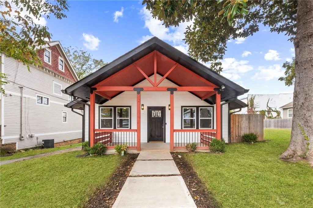 View of front facade featuring a porch