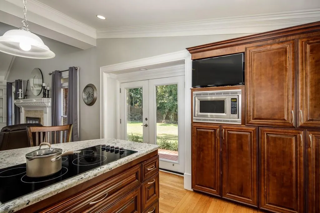 320 Keymar Court, Sandy Springs, Georgia 30350, 5 Bedrooms Bedrooms, ,5 BathroomsBathrooms,Residential,Sold,320 Keymar Court,6793063