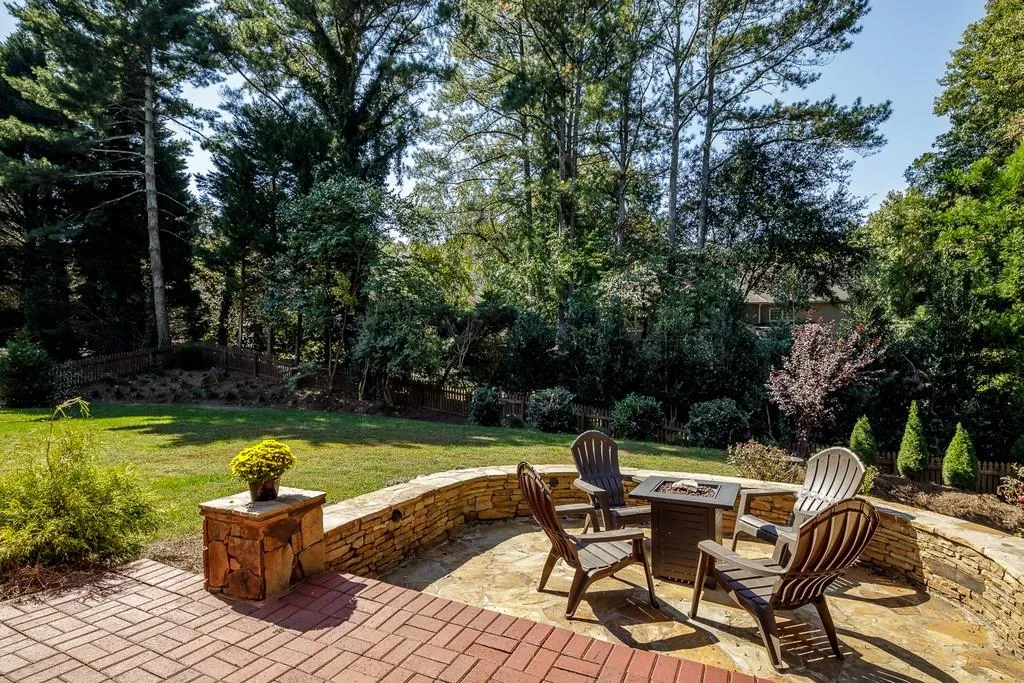 320 Keymar Court, Sandy Springs, Georgia 30350, 5 Bedrooms Bedrooms, ,5 BathroomsBathrooms,Residential,Sold,320 Keymar Court,6793063
