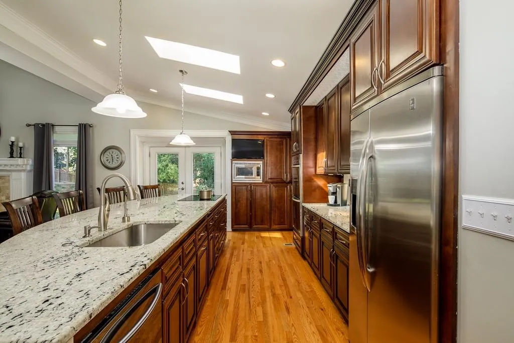 320 Keymar Court, Sandy Springs, Georgia 30350, 5 Bedrooms Bedrooms, ,5 BathroomsBathrooms,Residential,Sold,320 Keymar Court,6793063