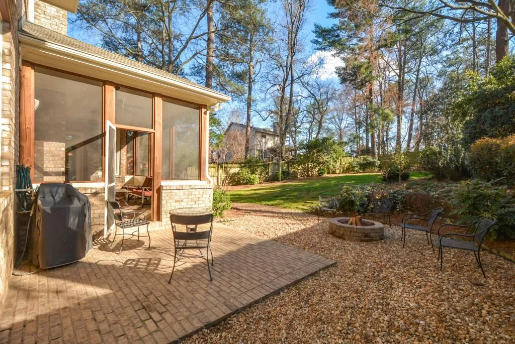 2456 E Osborne Road Ne, Brookhaven, Georgia 30319, 4 Bedrooms Bedrooms, ,3 BathroomsBathrooms,Residential,Sold,2456 E Osborne Road Ne,5812692