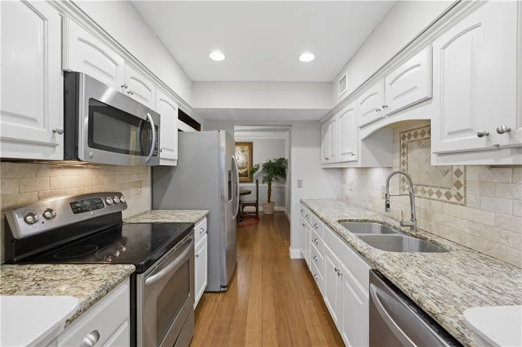 1804 Huntingdon Unit 1804, Atlanta, Georgia 30350, 2 Bedrooms Bedrooms, ,2 BathroomsBathrooms,Residential,For Sale,1804 Huntingdon Unit 1804,7716992