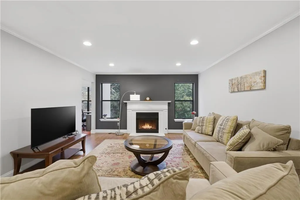 1804 Huntingdon Unit 1804, Atlanta, Georgia 30350, 2 Bedrooms Bedrooms, ,2 BathroomsBathrooms,Residential,For Sale,1804 Huntingdon Unit 1804,7716992