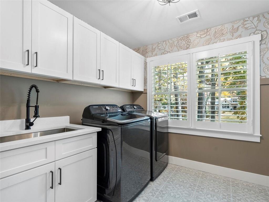 6266 Mountain Brook Way, Sandy Springs, Georgia 30328, 6 Bedrooms Bedrooms, ,6 BathroomsBathrooms,Residential,Sold,6266 Mountain Brook Way,7302652