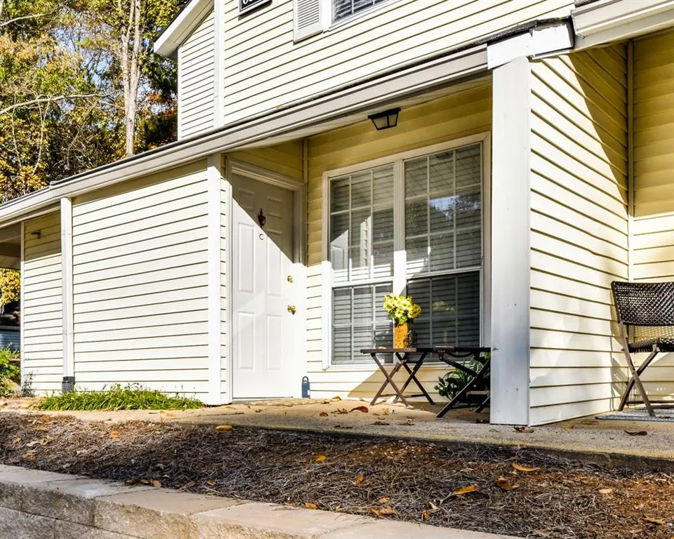 6822 Glenridge Drive Unit C, Sandy Springs, Georgia 30328, 1 Bedroom Bedrooms, ,1 BathroomBathrooms,Residential,Sold,6822 Glenridge Drive Unit C,6103054