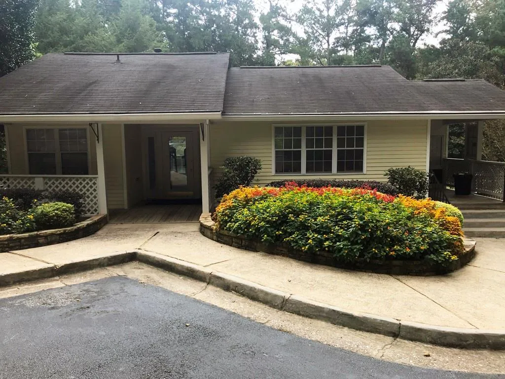 6822 Glenridge Drive Unit C, Sandy Springs, Georgia 30328, 1 Bedroom Bedrooms, ,1 BathroomBathrooms,Residential,Sold,6822 Glenridge Drive Unit C,6103054