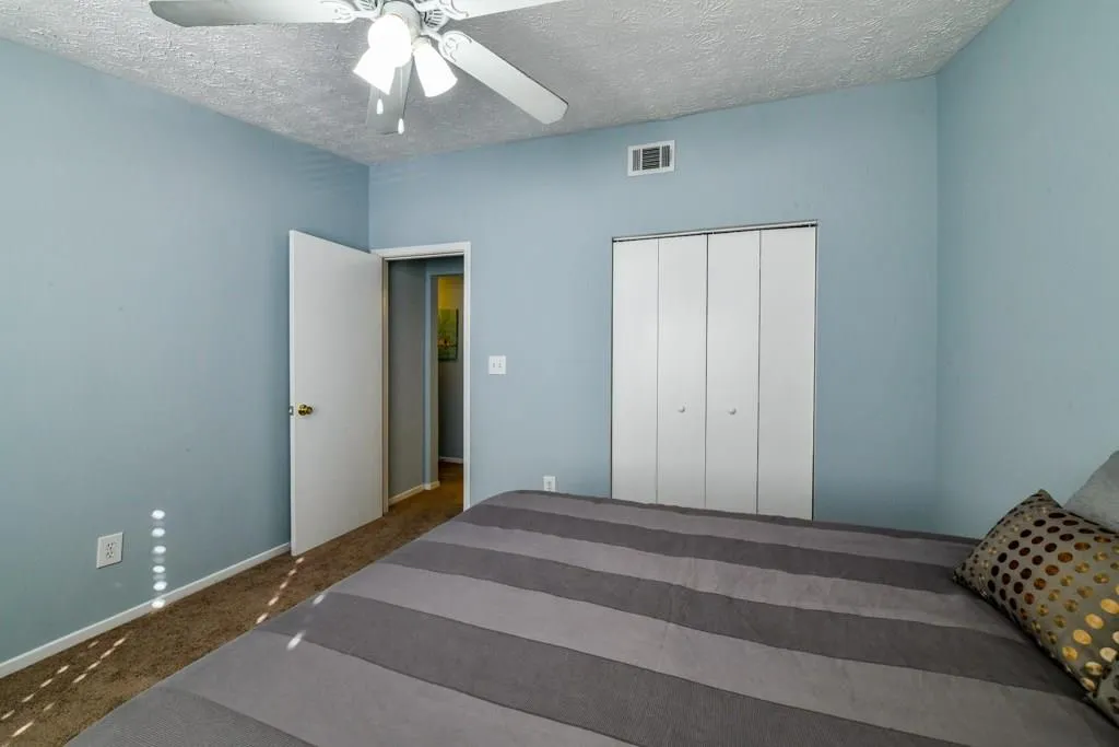6822 Glenridge Drive Unit C, Sandy Springs, Georgia 30328, 1 Bedroom Bedrooms, ,1 BathroomBathrooms,Residential,Sold,6822 Glenridge Drive Unit C,6103054