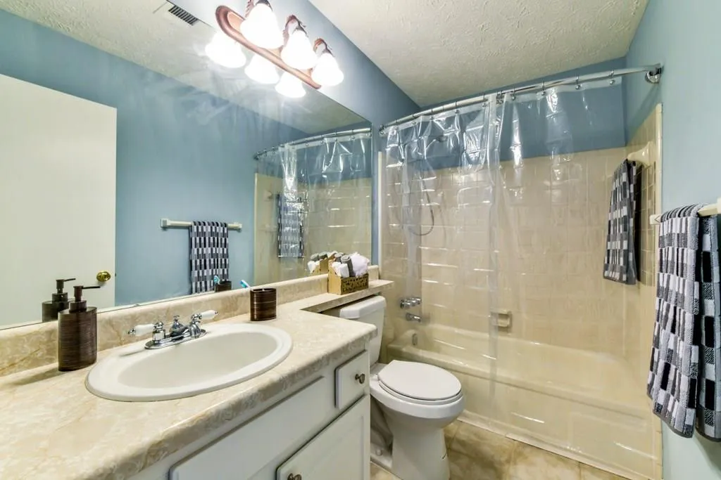 6822 Glenridge Drive Unit C, Sandy Springs, Georgia 30328, 1 Bedroom Bedrooms, ,1 BathroomBathrooms,Residential,Sold,6822 Glenridge Drive Unit C,6103054