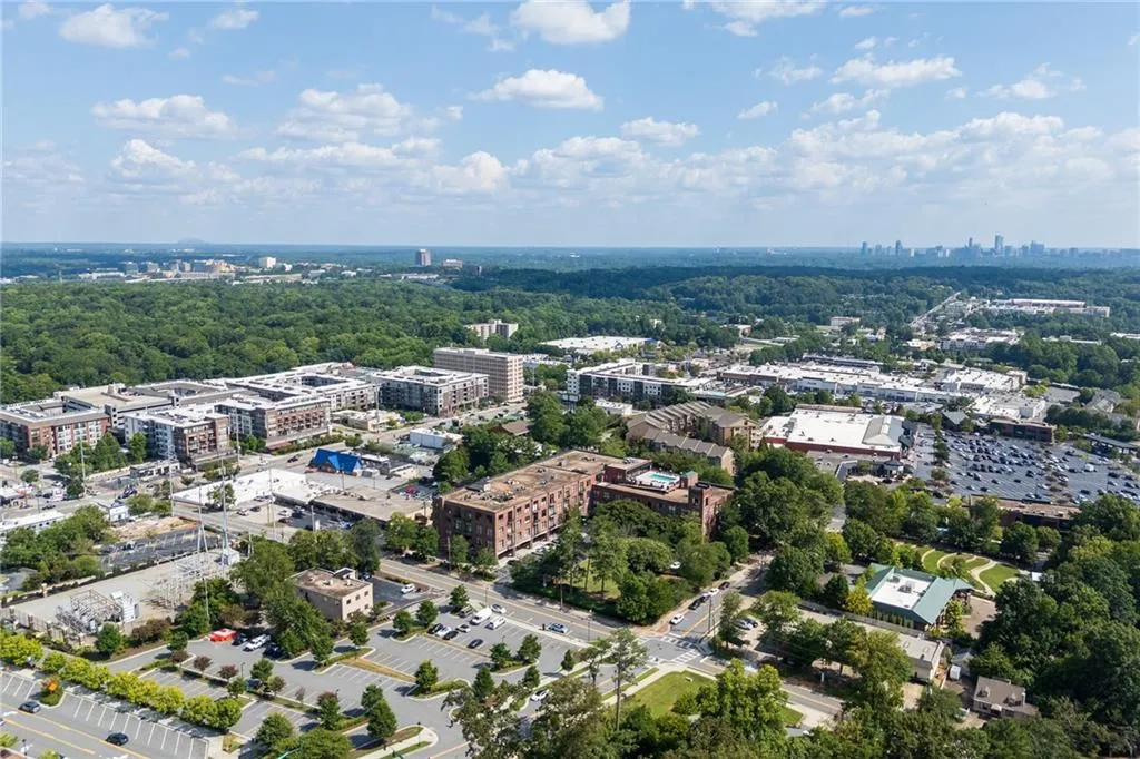 Atlanta, Georgia 30328, 2 Bedrooms Bedrooms, ,2 BathroomsBathrooms,Residential,Sold,7443352