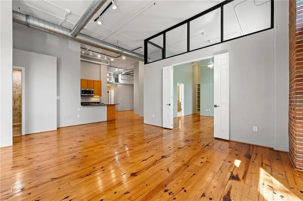 Atlanta, Georgia 30328, 2 Bedrooms Bedrooms, ,2 BathroomsBathrooms,Residential,Sold,7443352