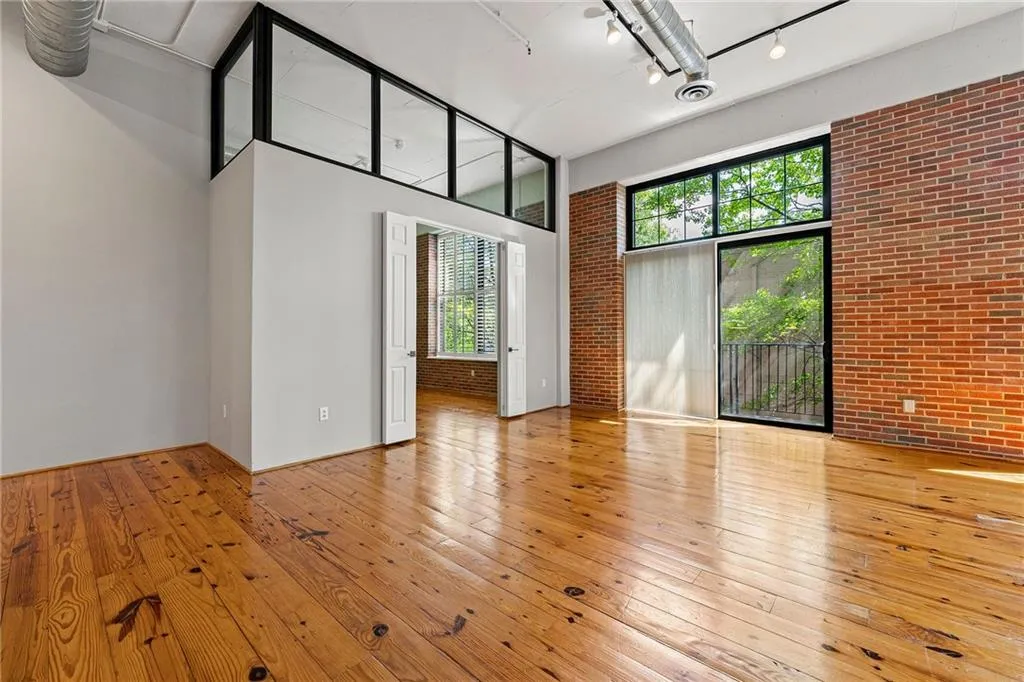 Atlanta, Georgia 30328, 2 Bedrooms Bedrooms, ,2 BathroomsBathrooms,Residential,Sold,7443352