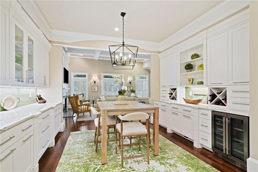 865 Glengate Place, Sandy Springs, Georgia 30328, 6 Bedrooms Bedrooms, ,6 BathroomsBathrooms,Residential,Sold,865 Glengate Place,7345841