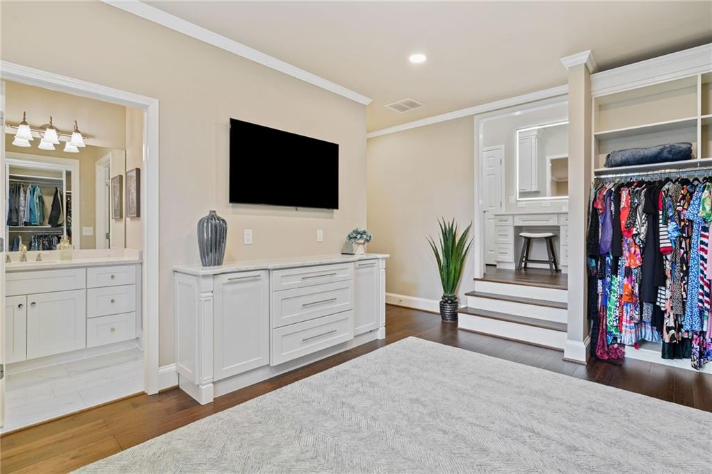 865 Glengate Place, Sandy Springs, Georgia 30328, 6 Bedrooms Bedrooms, ,6 BathroomsBathrooms,Residential,Sold,865 Glengate Place,7345841