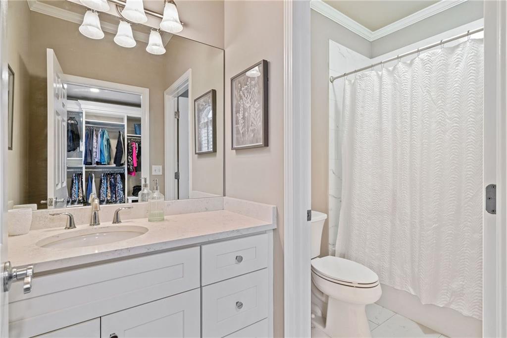 865 Glengate Place, Sandy Springs, Georgia 30328, 6 Bedrooms Bedrooms, ,6 BathroomsBathrooms,Residential,Sold,865 Glengate Place,7345841