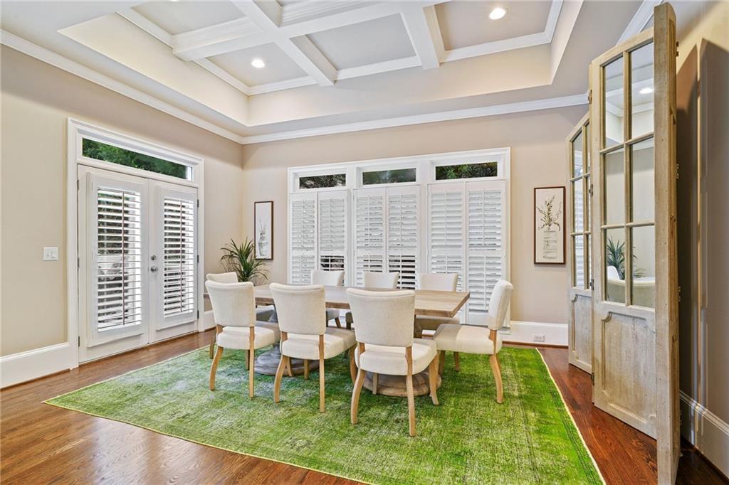 865 Glengate Place, Sandy Springs, Georgia 30328, 6 Bedrooms Bedrooms, ,6 BathroomsBathrooms,Residential,Sold,865 Glengate Place,7345841