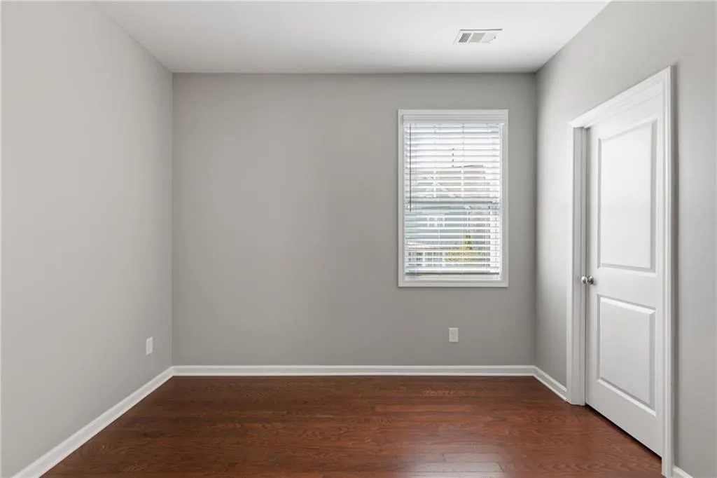 1946 Jeffery Road Nw, Atlanta, Georgia 30318, 5 Bedrooms Bedrooms, ,3 BathroomsBathrooms,Residential,For Sale,1946 Jeffery Road Nw,7639936