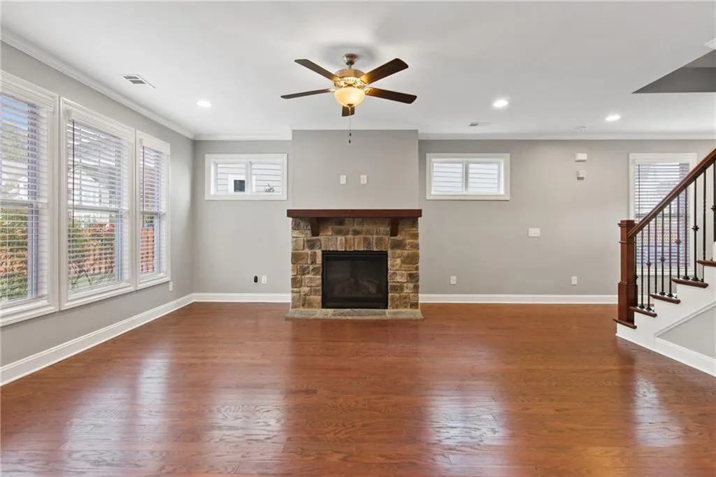 1946 Jeffery Road Nw, Atlanta, Georgia 30318, 5 Bedrooms Bedrooms, ,3 BathroomsBathrooms,Residential,For Sale,1946 Jeffery Road Nw,7639936