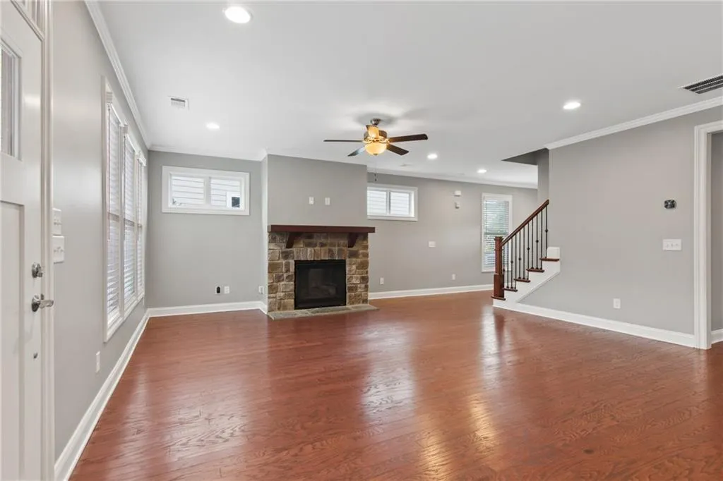 1946 Jeffery Road Nw, Atlanta, Georgia 30318, 5 Bedrooms Bedrooms, ,3 BathroomsBathrooms,Residential,For Sale,1946 Jeffery Road Nw,7639936