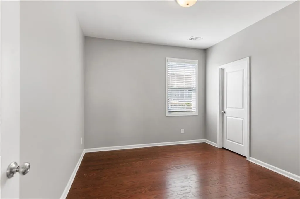 1946 Jeffery Road Nw, Atlanta, Georgia 30318, 5 Bedrooms Bedrooms, ,3 BathroomsBathrooms,Residential,For Sale,1946 Jeffery Road Nw,7639936