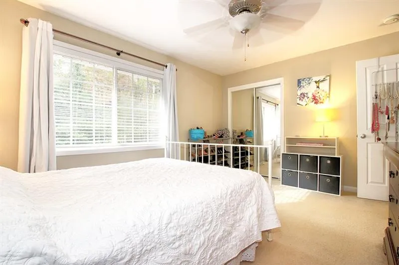 6940 Roswell Road Unit 14b, Sandy Springs, Georgia 30328, 1 Bedroom Bedrooms, ,1 BathroomBathrooms,Residential,Sold,6940 Roswell Road Unit 14b,6645517
