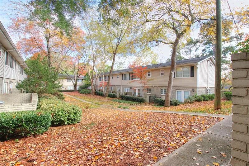 6940 Roswell Road Unit 14b, Sandy Springs, Georgia 30328, 1 Bedroom Bedrooms, ,1 BathroomBathrooms,Residential,Sold,6940 Roswell Road Unit 14b,6645517