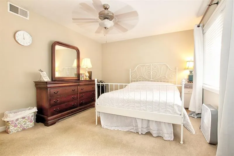 6940 Roswell Road Unit 14b, Sandy Springs, Georgia 30328, 1 Bedroom Bedrooms, ,1 BathroomBathrooms,Residential,Sold,6940 Roswell Road Unit 14b,6645517
