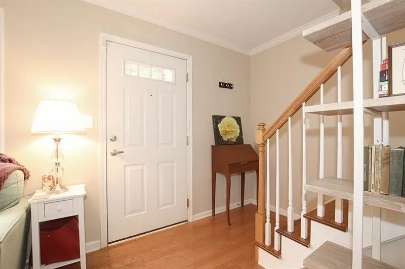 6940 Roswell Road Unit 14b, Sandy Springs, Georgia 30328, 1 Bedroom Bedrooms, ,1 BathroomBathrooms,Residential,Sold,6940 Roswell Road Unit 14b,6645517